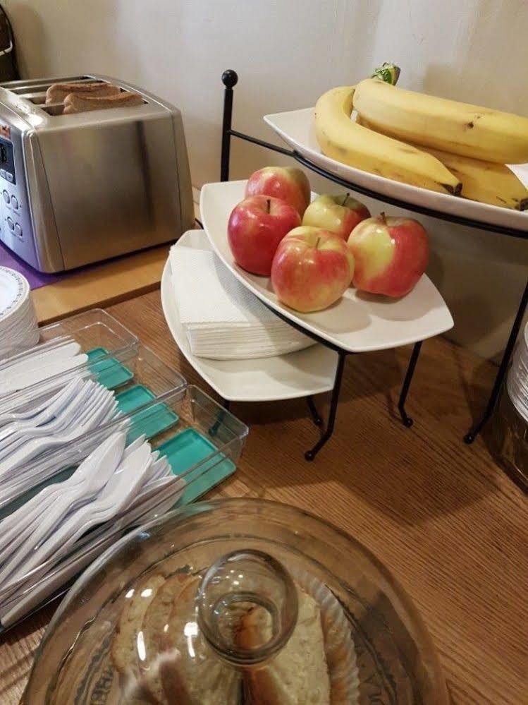 Airport Inn ポート・ハーディ エクステリア 写真